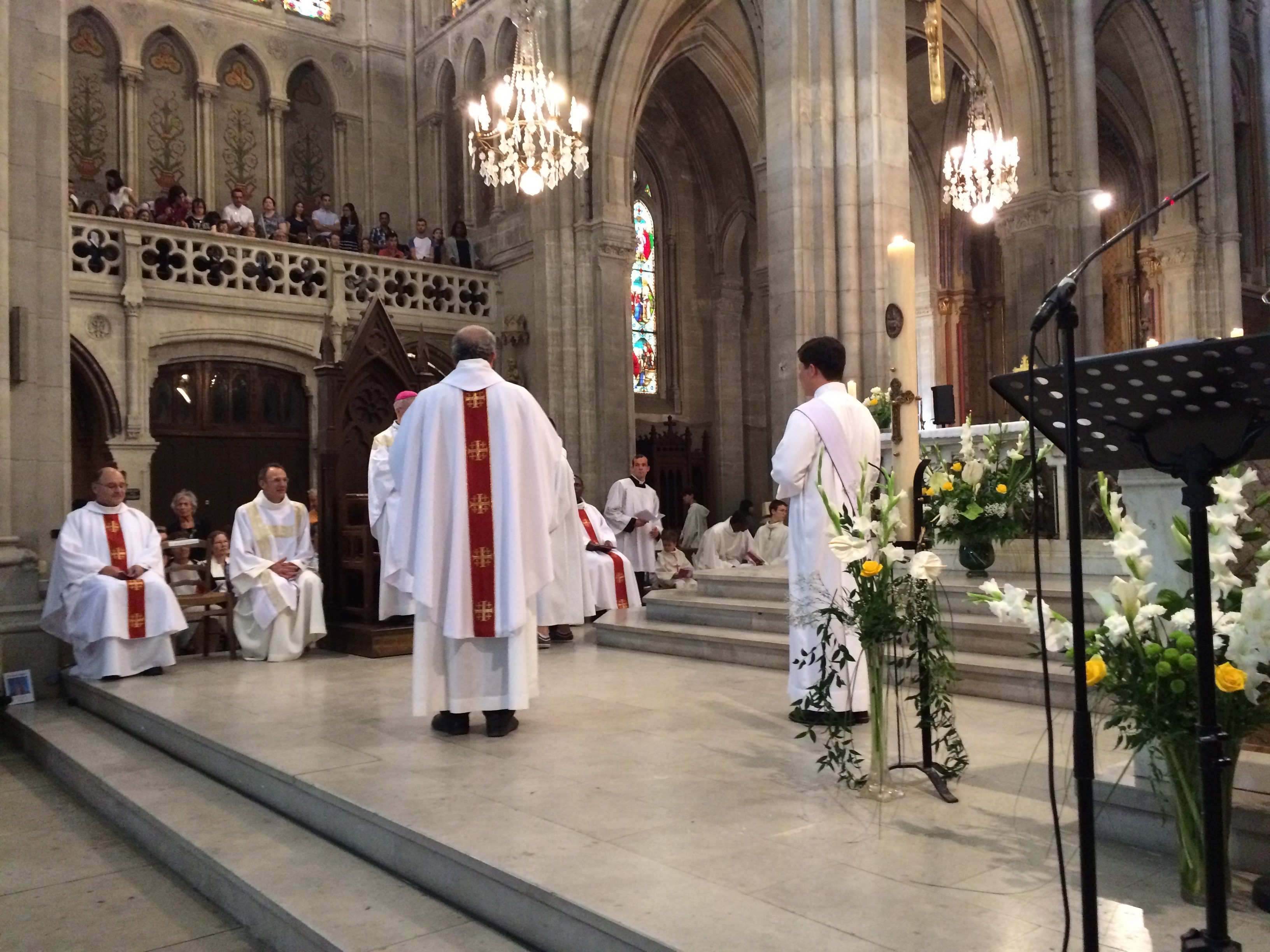 ordination-presbyterale-de-pierre-quang-minh-nguyen-photo-anthony-maurin4