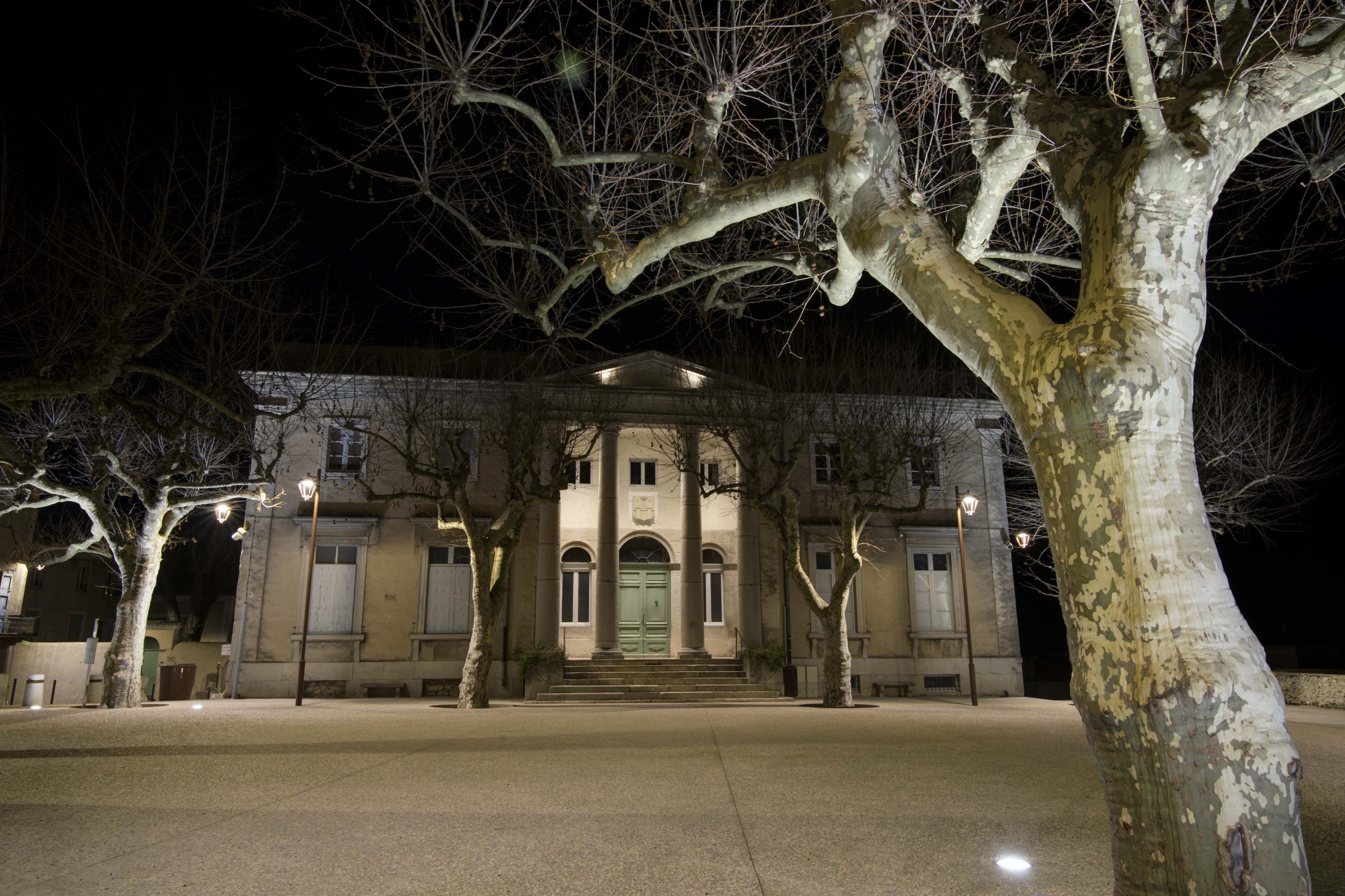 sauve-noctune-place-sivel-mairie