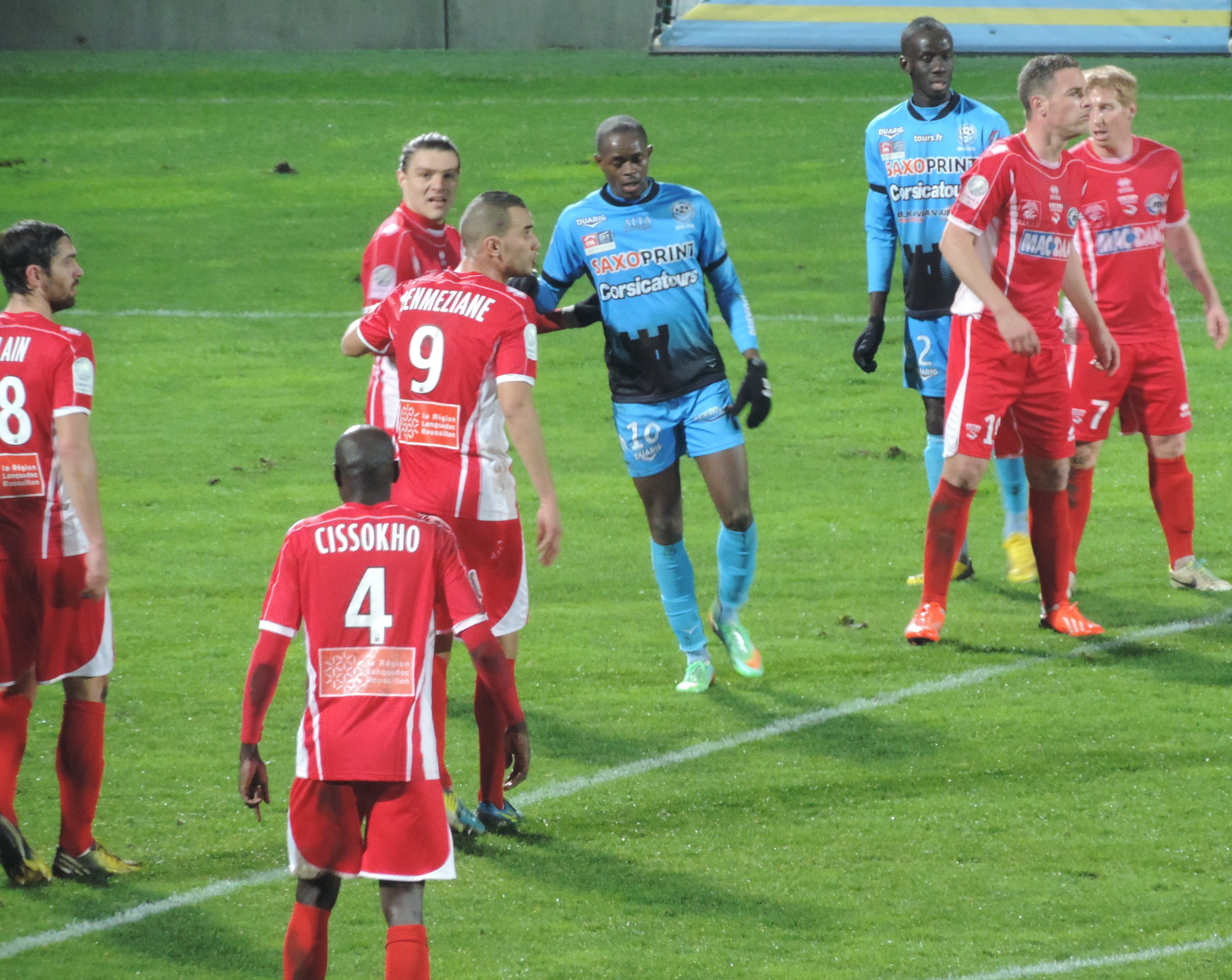 Nîmes Olympique FC Tours