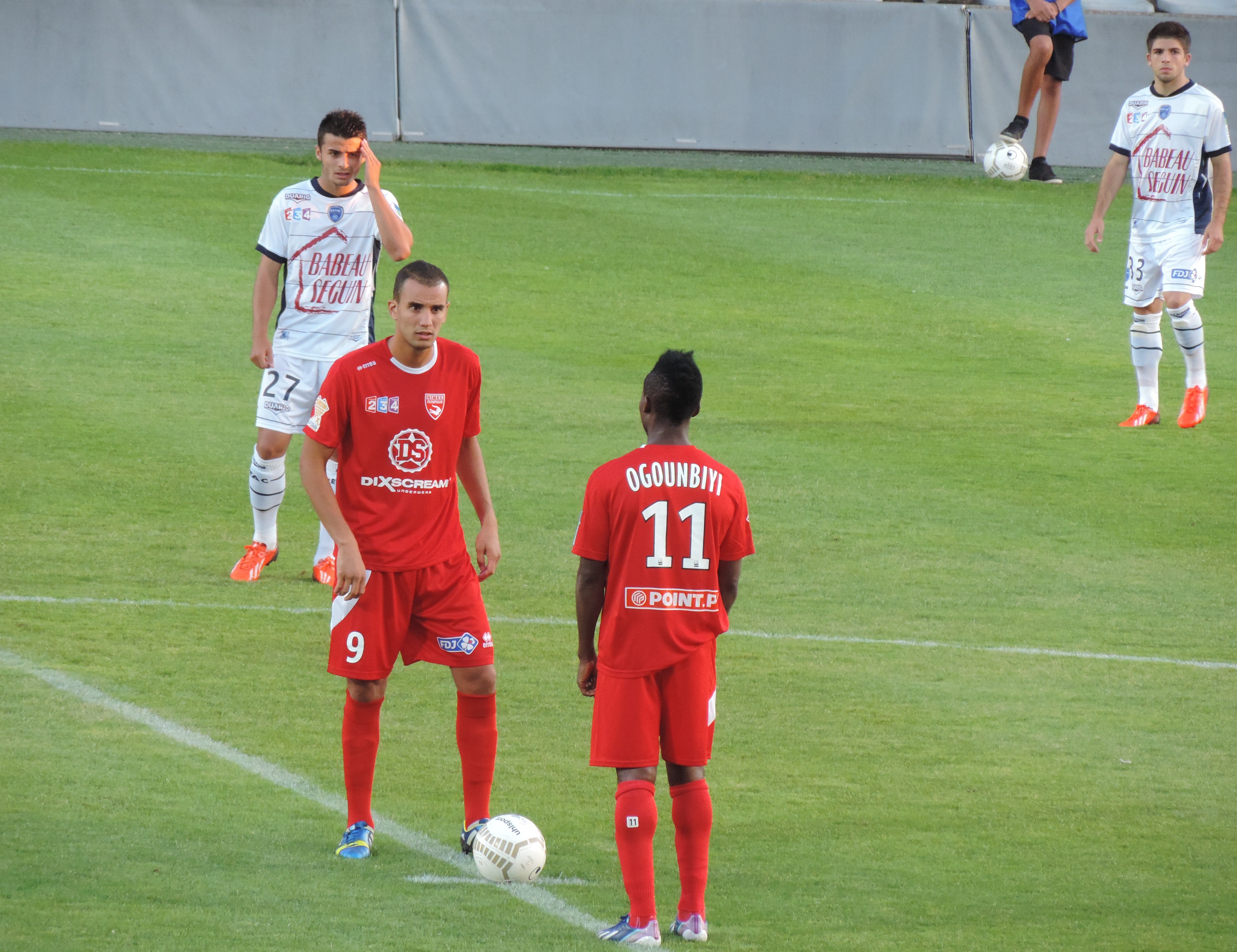 Nîmes Olympique Troyes